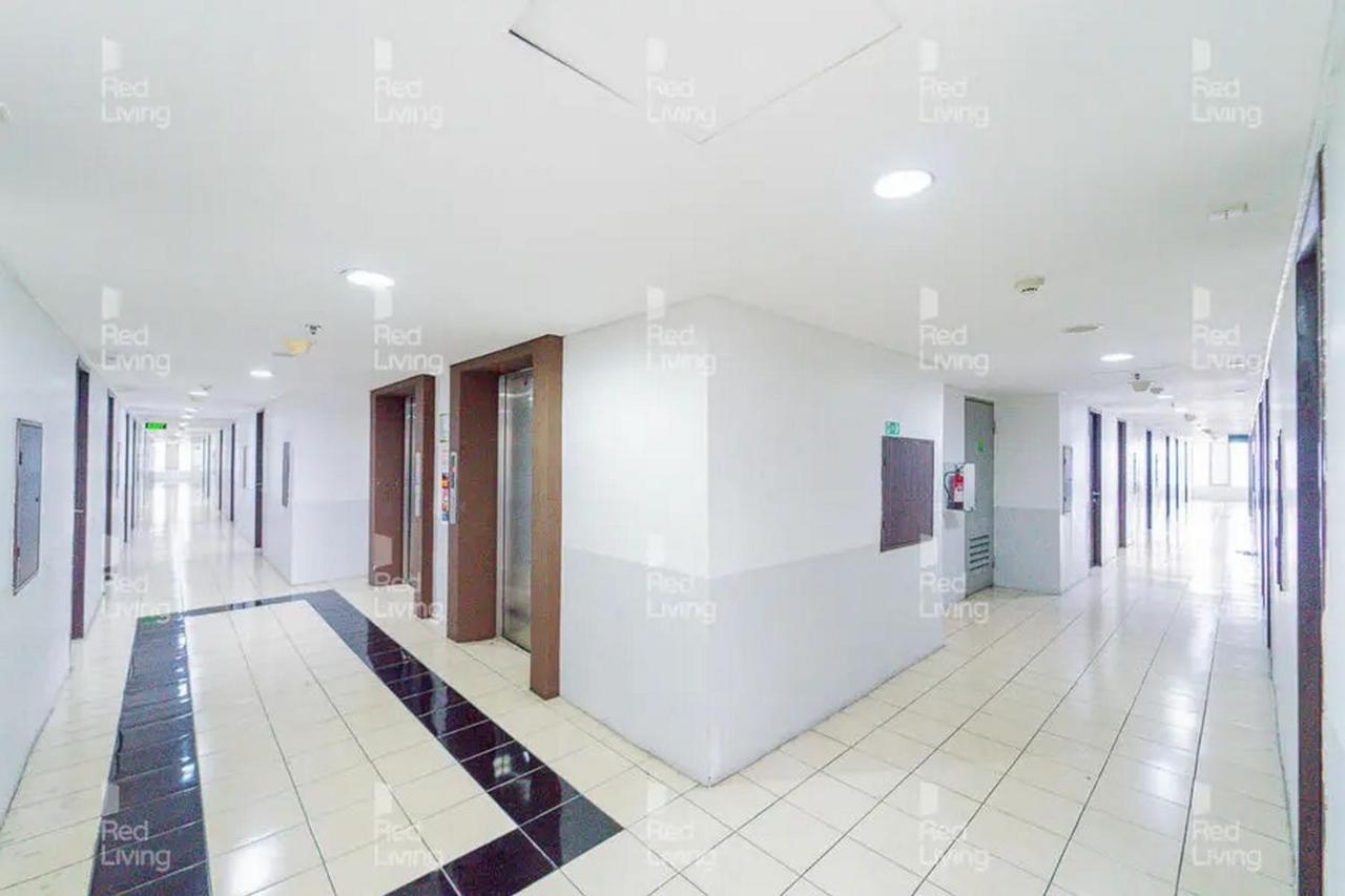 Redliving Apartemen Serpong Green View - Celebrity Room Tower B Тангеранг Екстер'єр фото